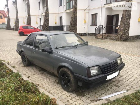 Opel Ascona 1987  випуску Львів з двигуном 0 л бензин купе механіка за 550 долл. 