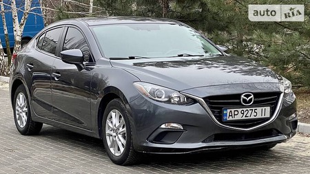 Mazda 3 2015  випуску Запоріжжя з двигуном 2 л бензин седан автомат за 11700 долл. 