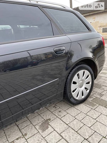 Audi A4 Limousine 2007  випуску Львів з двигуном 2 л дизель універсал механіка за 7700 долл. 