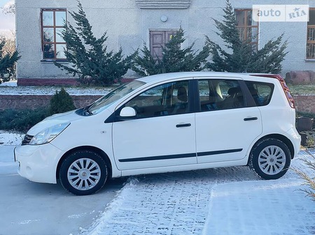 Nissan Note 2011  випуску Житомир з двигуном 0 л бензин хэтчбек механіка за 6999 долл. 