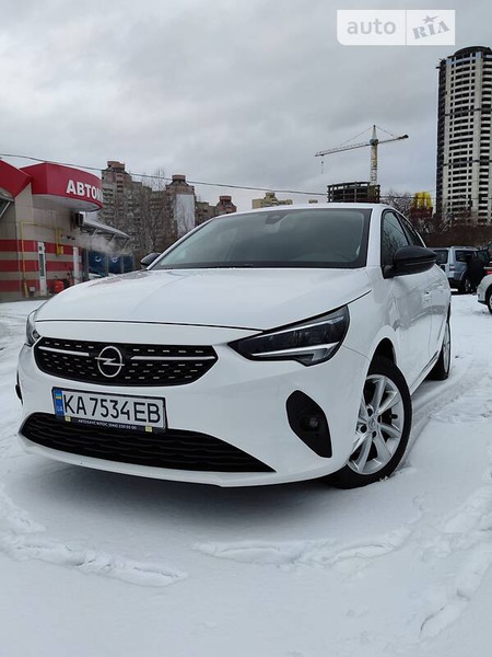 Opel Corsa 2021  випуску Київ з двигуном 1.2 л бензин хэтчбек автомат за 19000 долл. 