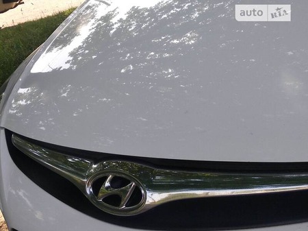 Hyundai i30 2011  випуску Чернівці з двигуном 1.6 л дизель універсал механіка за 7200 долл. 