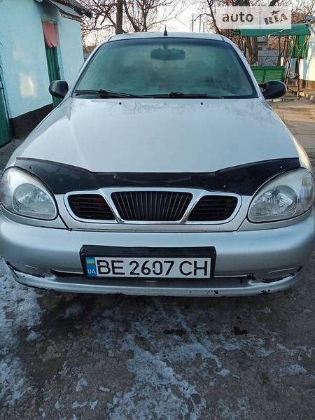 Daewoo Lanos 2007  випуску Миколаїв з двигуном 1.5 л  седан механіка за 2700 долл. 