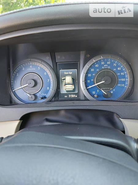 Toyota Sienna 2019  випуску Вінниця з двигуном 3.5 л бензин мінівен автомат за 30800 долл. 