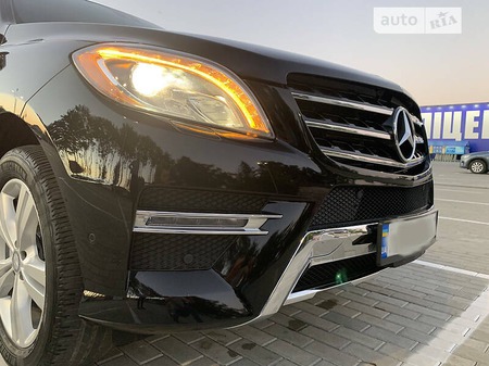 Mercedes-Benz ML 350 2013  випуску Тернопіль з двигуном 3 л дизель універсал автомат за 29000 долл. 