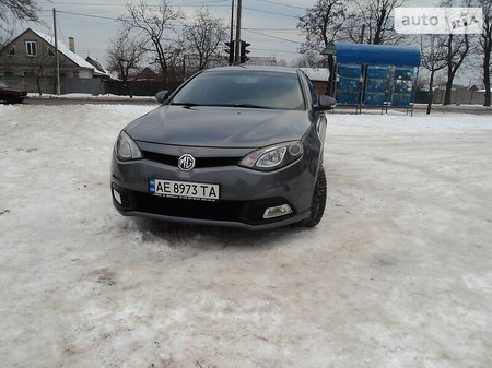 MG 6 2012  випуску Дніпро з двигуном 1.8 л бензин ліфтбек механіка за 7300 долл. 