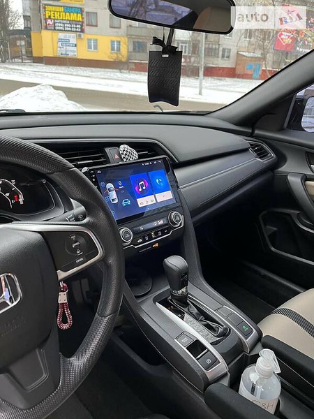 Honda Civic 2017  випуску Донецьк з двигуном 2 л бензин купе автомат за 13900 долл. 