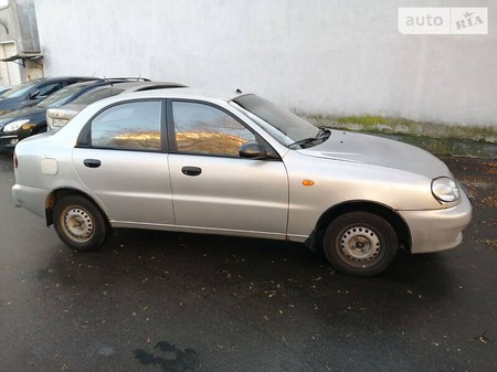 Daewoo Lanos 2007  випуску Київ з двигуном 0 л бензин седан механіка за 2500 долл. 