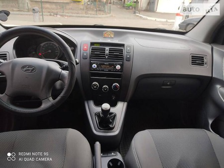 Hyundai Tucson 2006  випуску Одеса з двигуном 2 л бензин позашляховик механіка за 8300 долл. 