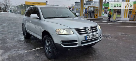 Volkswagen Touareg 2004  випуску Київ з двигуном 4.2 л бензин позашляховик автомат за 11200 долл. 