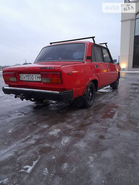 Lada 2107 1991  випуску Львів з двигуном 1.5 л  седан механіка за 950 долл. 