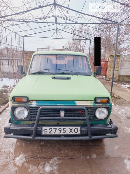 Lada 2121 1983  випуску Херсон з двигуном 1.6 л  хэтчбек механіка за 1600 долл. 