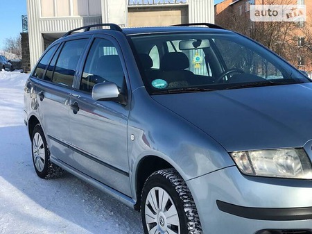 Skoda Fabia 2006  випуску Полтава з двигуном 1.4 л бензин універсал механіка за 5100 долл. 