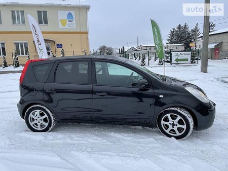 Nissan Note 2008  випуску Рівне з двигуном 1.6 л бензин універсал механіка за 5900 долл. 