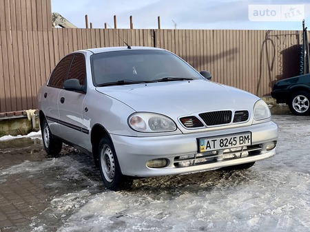 Daewoo Lanos 2008  випуску Івано-Франківськ з двигуном 1.5 л бензин седан механіка за 3450 долл. 