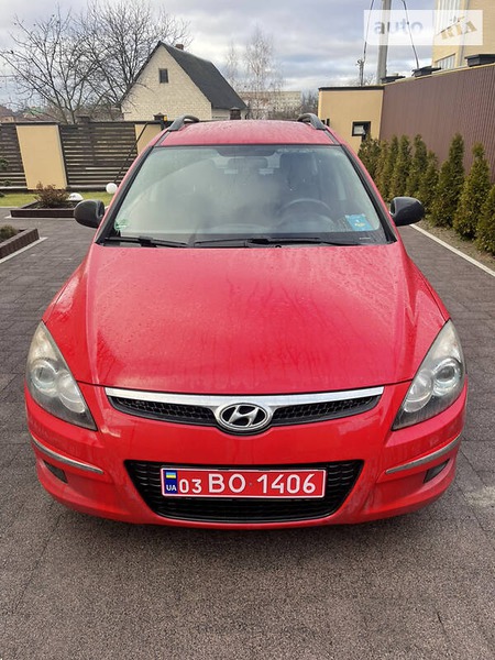 Hyundai i30 2009  випуску Луцьк з двигуном 1.4 л бензин універсал механіка за 5900 долл. 