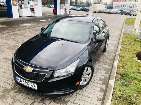 Chevrolet Cruze 2012  випуску Київ з двигуном 1.8 л бензин седан автомат за 8300 долл. 