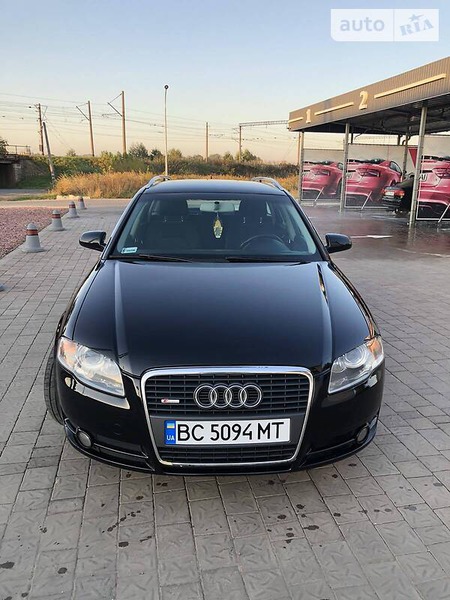 Audi A4 Limousine 2005  випуску Львів з двигуном 2 л дизель універсал механіка за 7300 долл. 