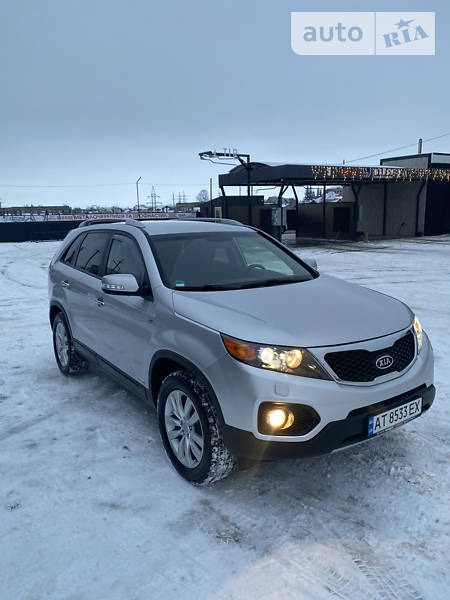 KIA Sorento 2010  випуску Івано-Франківськ з двигуном 2.2 л дизель позашляховик автомат за 15800 долл. 