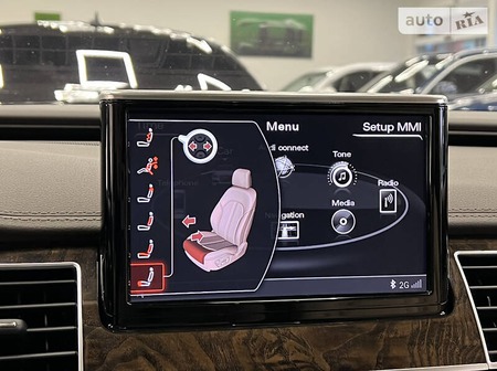 Audi A8 2017  випуску Одеса з двигуном 3 л бензин седан автомат за 37900 долл. 