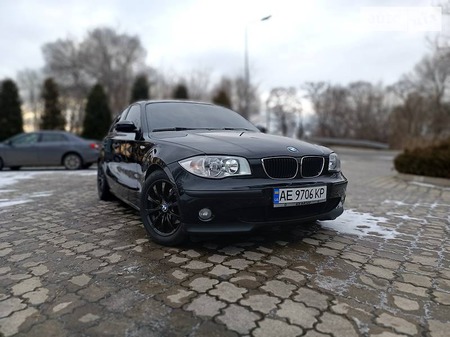 BMW 116 2005  випуску Дніпро з двигуном 1.6 л бензин хэтчбек механіка за 6999 долл. 