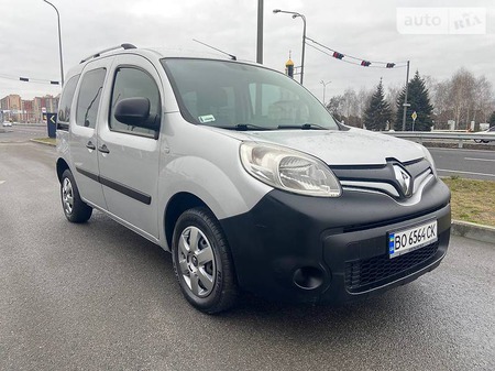 Renault Kangoo 2014  випуску Дніпро з двигуном 1.5 л дизель мінівен механіка за 8800 долл. 