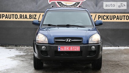 Hyundai Tucson 2005  випуску Житомир з двигуном 2 л дизель позашляховик автомат за 8999 долл. 