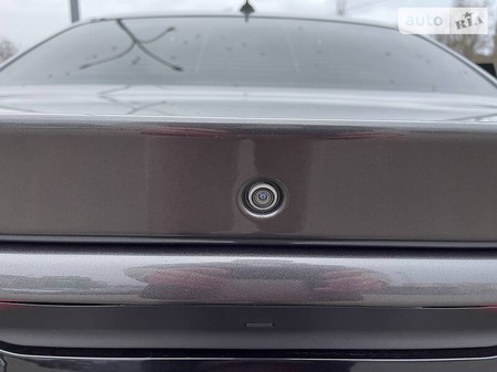 Dodge Challenger 2015  випуску Миколаїв з двигуном 5.7 л бензин купе автомат за 30500 долл. 
