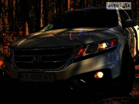 Honda Crosstour 2013  випуску Київ з двигуном 3.5 л бензин універсал автомат за 16299 долл. 