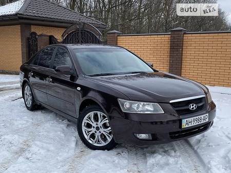 Hyundai Sonata 2007  випуску Вінниця з двигуном 2.4 л  седан автомат за 6300 долл. 