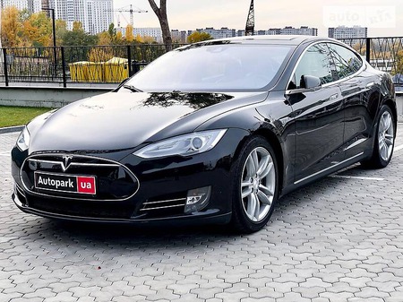 Tesla S 2016  випуску Київ з двигуном 0 л електро хэтчбек автомат за 36700 долл. 