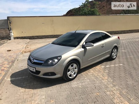 Opel Astra 2007  випуску Одеса з двигуном 1.6 л бензин кабріолет механіка за 5850 долл. 