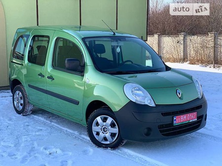 Renault Kangoo 2010  випуску Івано-Франківськ з двигуном 1.5 л дизель мінівен механіка за 7350 долл. 