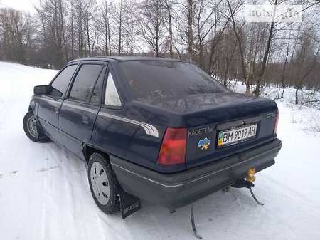 Opel Kadett 1988  випуску Суми з двигуном 1.3 л бензин седан механіка за 1450 долл. 