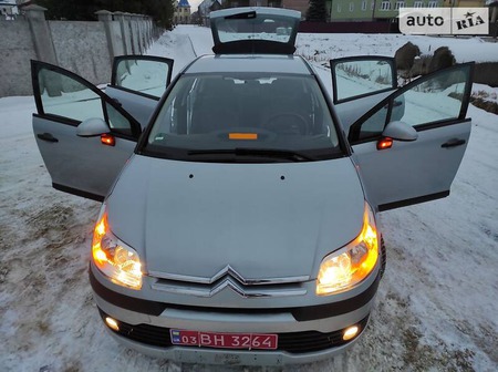 Citroen C4 2008  випуску Львів з двигуном 1.4 л бензин хэтчбек механіка за 4950 долл. 