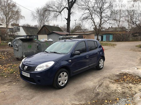 Dacia Sandero 2009  випуску Суми з двигуном 1.4 л бензин хэтчбек механіка за 5200 долл. 