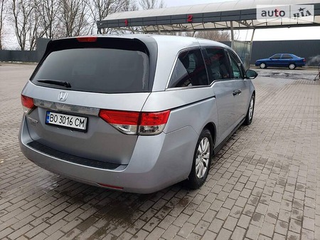 Honda Odyssey 2016  випуску Тернопіль з двигуном 3.5 л бензин мінівен автомат за 16500 долл. 