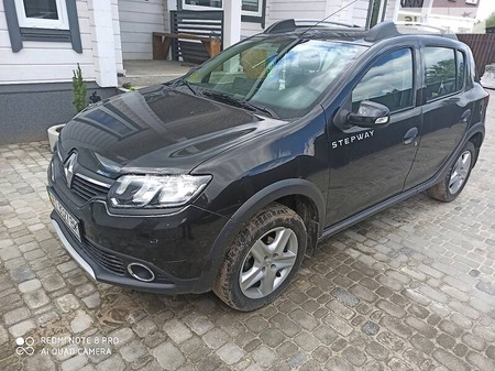 Renault Sandero 2013  випуску Київ з двигуном 1.5 л дизель хэтчбек механіка за 9000 долл. 