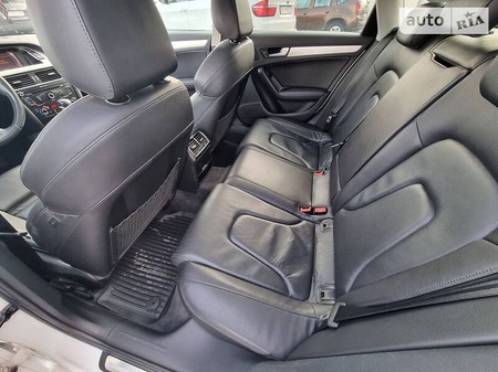 Audi A4 Limousine 2010  випуску Львів з двигуном 2 л бензин седан автомат за 10400 долл. 