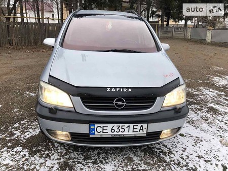 Opel Zafira Tourer 2002  випуску Чернівці з двигуном 2 л дизель мінівен механіка за 4699 долл. 