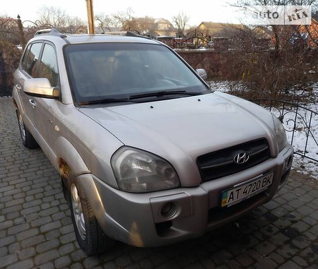 Hyundai Tucson 2006  випуску Івано-Франківськ з двигуном 2.7 л бензин позашляховик автомат за 7800 долл. 