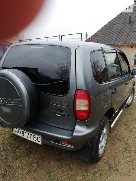 Chevrolet Niva 2006  випуску Ужгород з двигуном 1.7 л бензин позашляховик механіка за 4000 долл. 