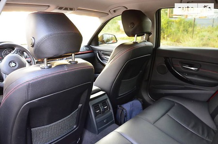 BMW 320 2012  випуску Донецьк з двигуном 2 л бензин седан автомат за 20500 долл. 