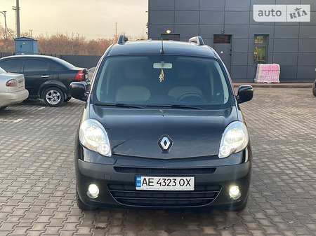 Renault Kangoo 2012  випуску Дніпро з двигуном 1.5 л дизель мінівен механіка за 8500 долл. 