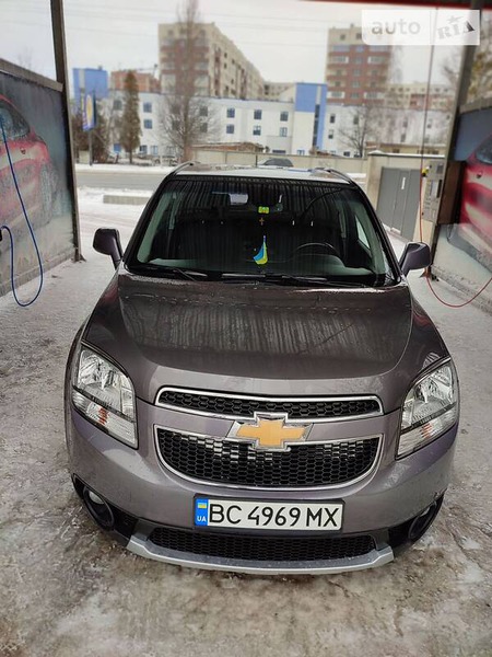 Chevrolet Orlando 2011  випуску Львів з двигуном 2 л дизель мінівен механіка за 11100 долл. 