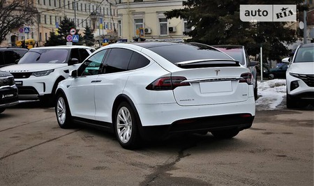 Tesla X 2016  випуску Харків з двигуном 0 л електро позашляховик автомат за 64500 долл. 