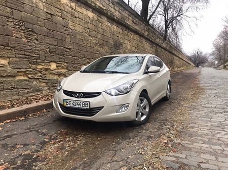 Hyundai Elantra 2012  випуску Миколаїв з двигуном 1.8 л бензин седан автомат за 9800 долл. 