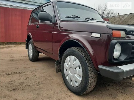 Lada 21213 2003  випуску Херсон з двигуном 1.7 л бензин позашляховик механіка за 4100 долл. 