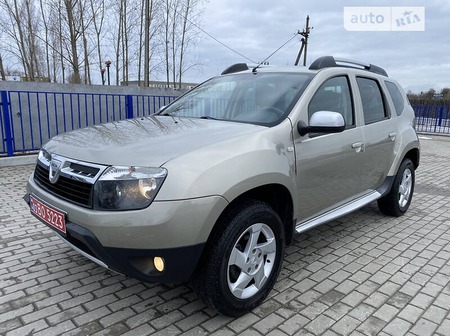 Dacia Duster 2011  випуску Луцьк з двигуном 1.5 л дизель позашляховик механіка за 10750 долл. 