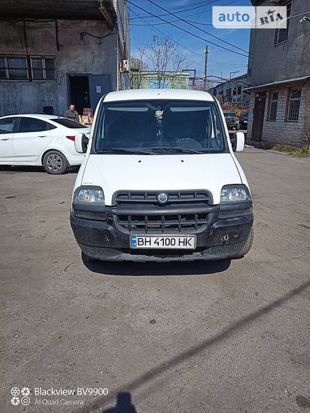 Fiat Doblo 2004  випуску Одеса з двигуном 1.3 л дизель мінівен  за 2300 долл. 